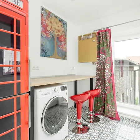 Nowoczesne I Stylowe W Centrum Bytomia Blisko Rynku By Renters * Bytom