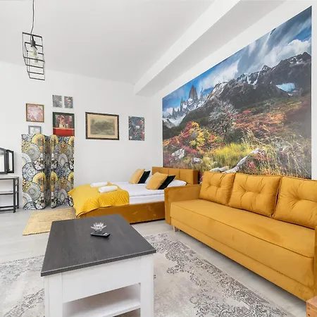 Nowoczesne I Stylowe W Centrum Bytomia Blisko Rynku By Renters Apartmán