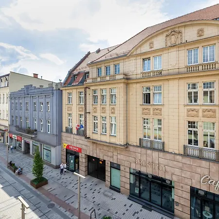 Nowoczesne I Stylowe W Centrum Bytomia Blisko Rynku By Renters *