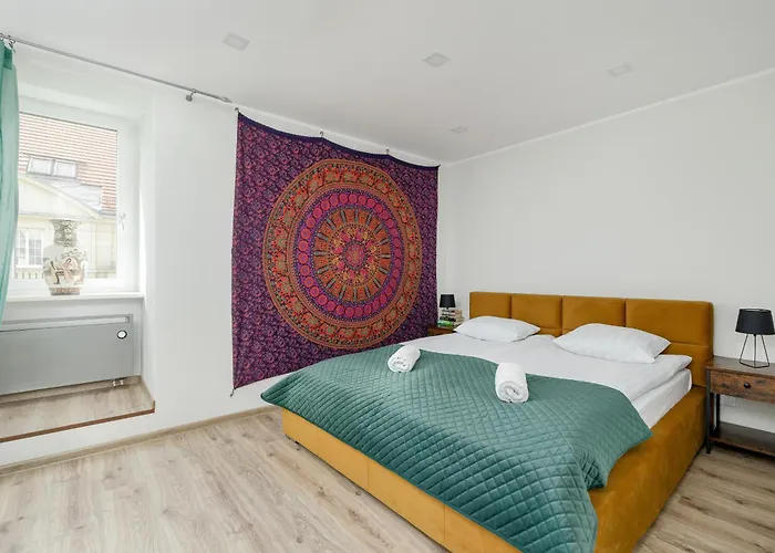 Nowoczesne I Stylowe W Centrum Bytomia Blisko Rynku By Renters Μπίτομ