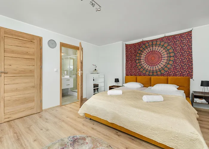 Nowoczesne I Stylowe W Centrum Bytomia Blisko Rynku By Renters Διαμέρισμα Μπίτομ