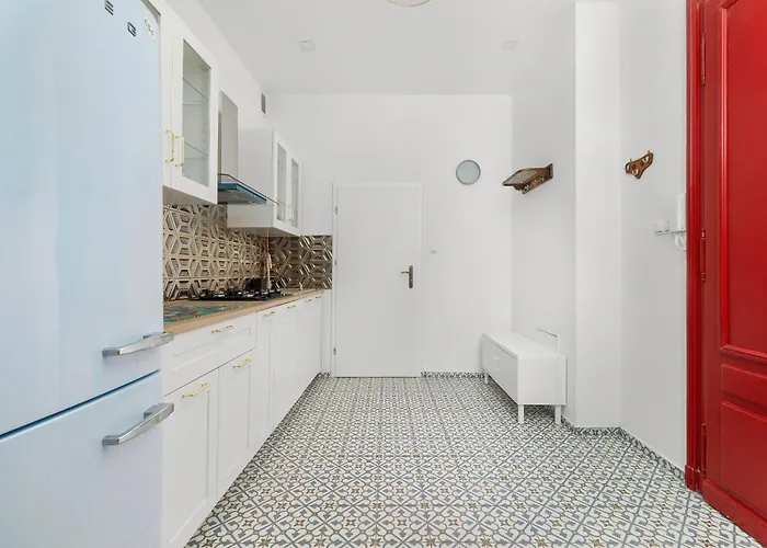 Nowoczesne I Stylowe W Centrum Bytomia Blisko Rynku By Renters * Μπίτομ