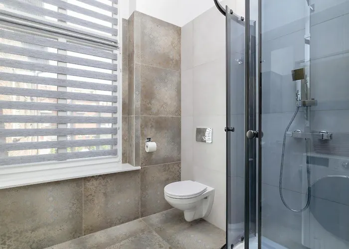 Nowoczesne I Stylowe W Centrum Bytomia Blisko Rynku By Renters Διαμέρισμα Μπίτομ