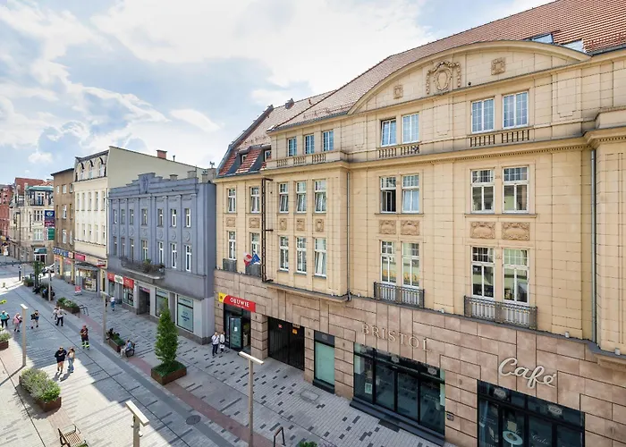 Nowoczesne I Stylowe W Centrum Bytomia Blisko Rynku By Renters *